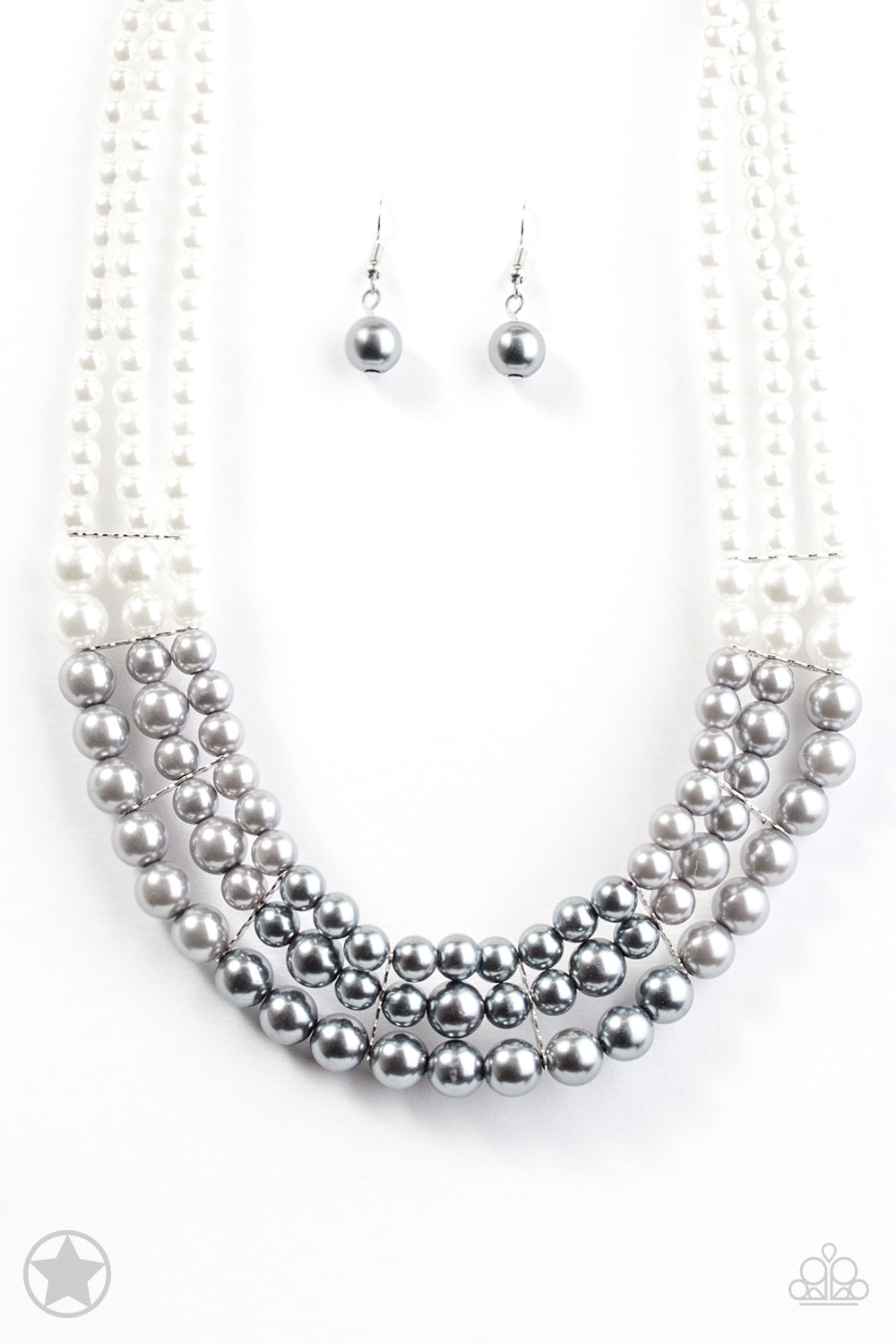 Lady In Waiting - White/Gray Pearl necklace