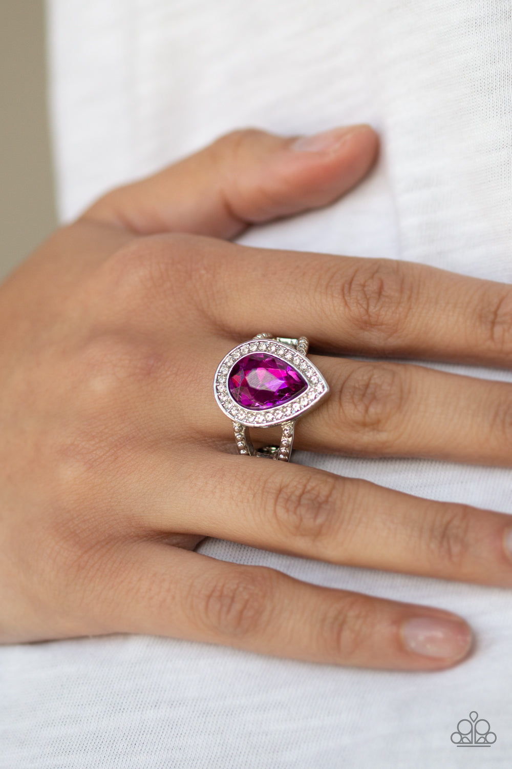 Hollywood Heirloom - Pink ring