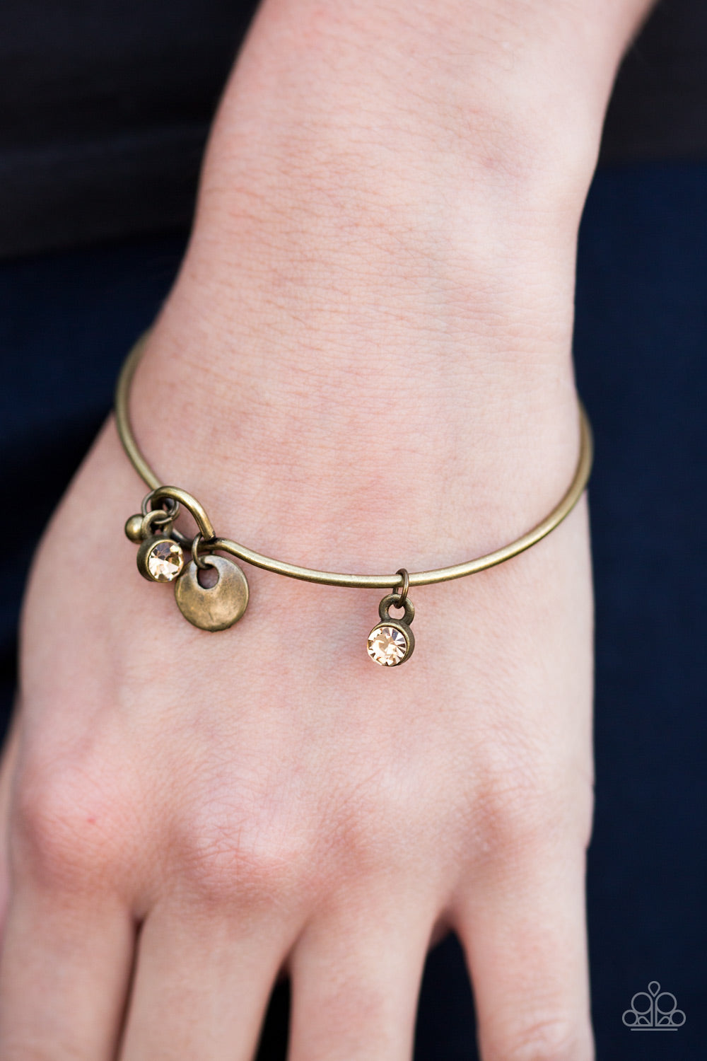 Turn It Upscale - Brass bracelet