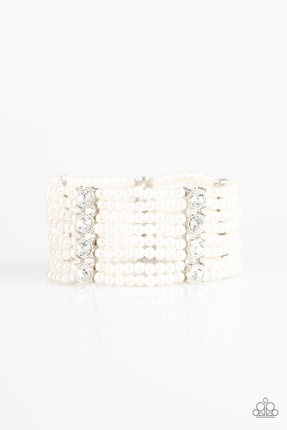 Get In Line - White pearl bracelet
