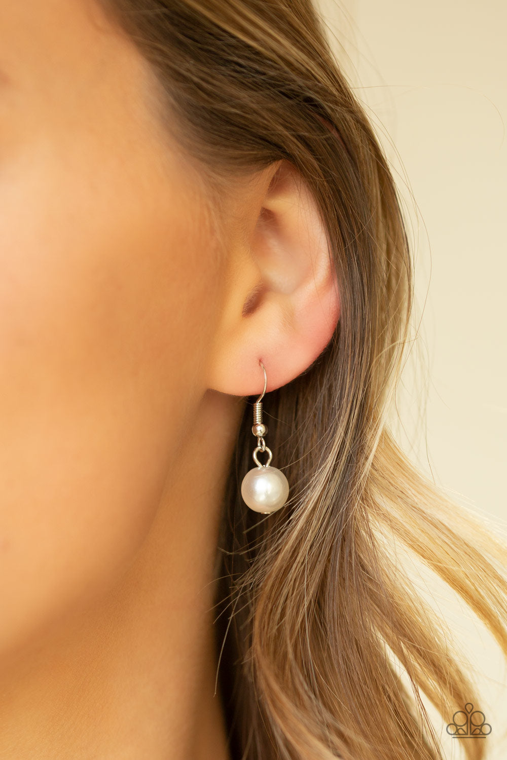 Pearl Prodigy - White pearl necklace