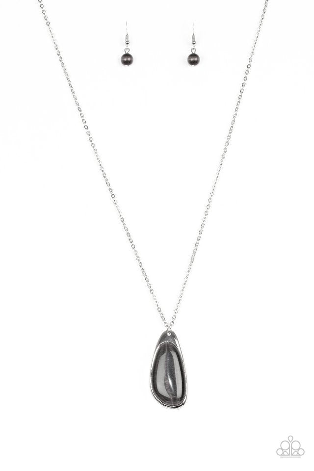 Magically Modern - Silver moonstone necklace