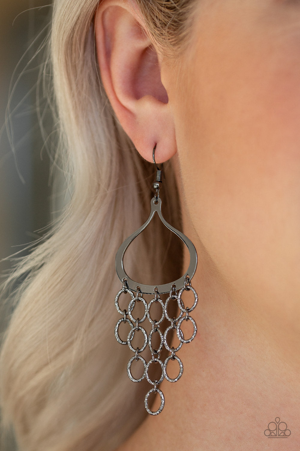 Total Net Revenue - Black/Gunmetal earrings
