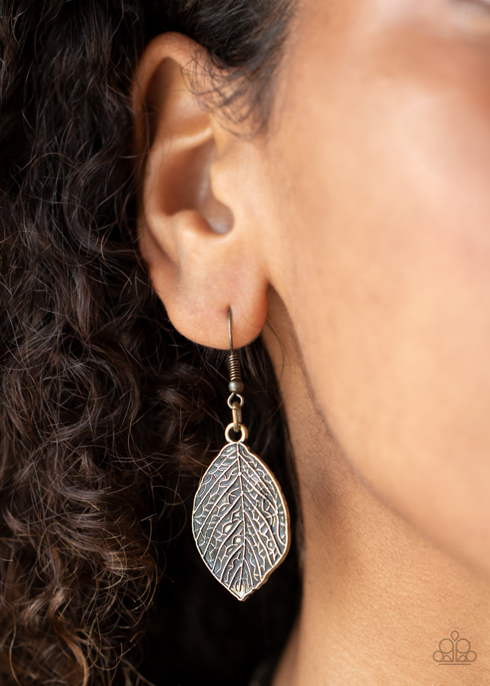 Garden Gatherer - Brass necklace