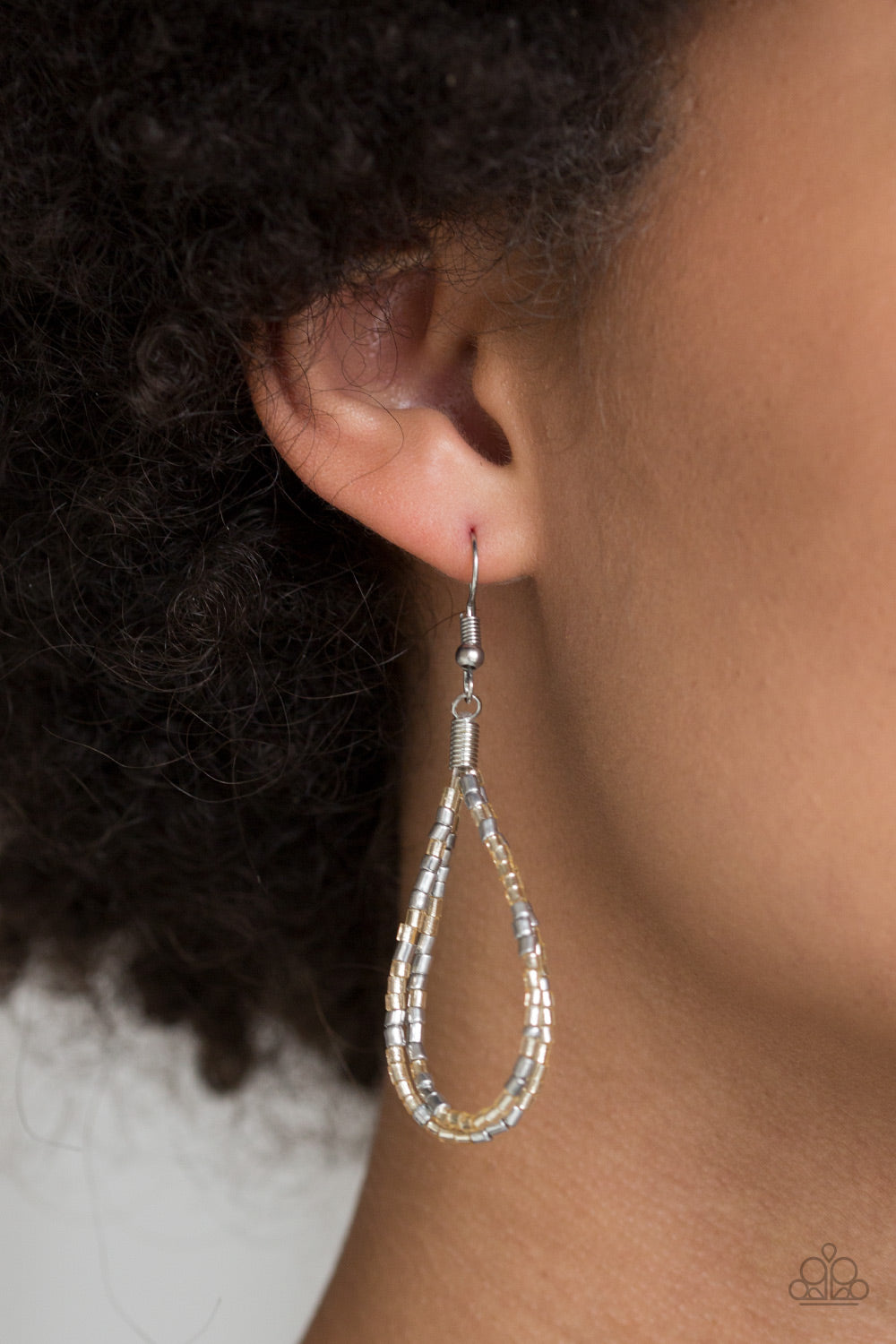 Catwalk Queen - Gold/Multi seedbead necklace