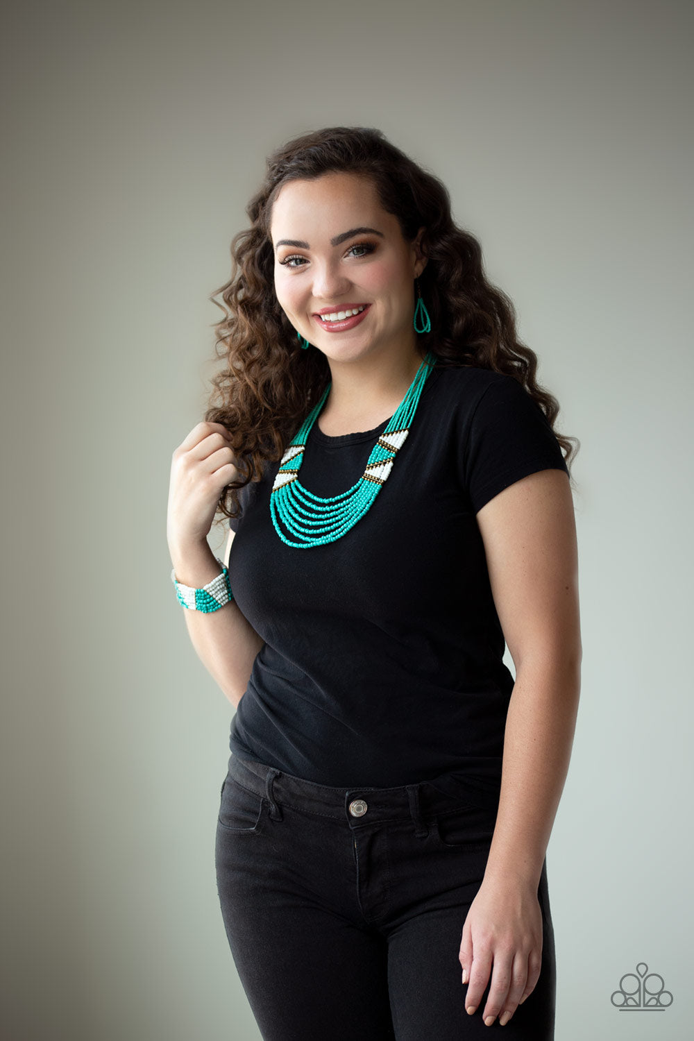 Kickin It Outback - Blue necklace w/ matching bracelet