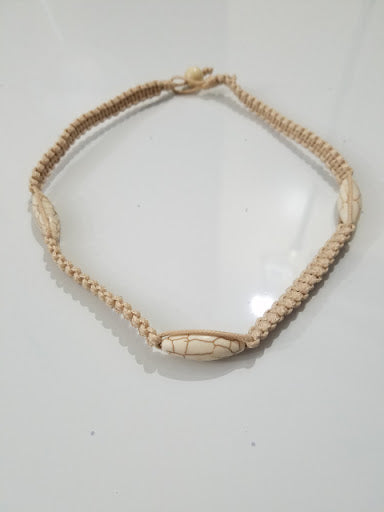 Mountain Adventure - White urban necklace