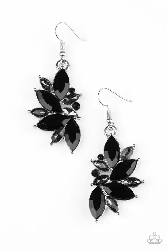 VEGAS VOGUE - BLACK EARRINGS