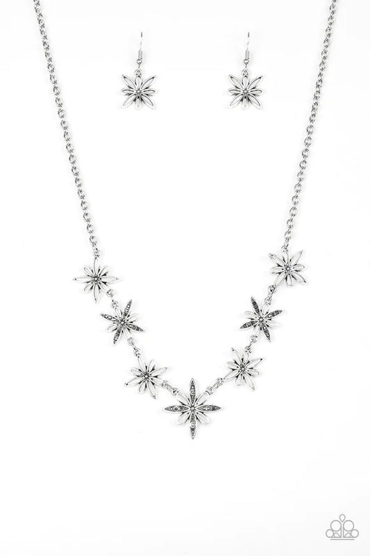 DECKED OUT IN DAISIES - SILVER FLORAL NECKLACE