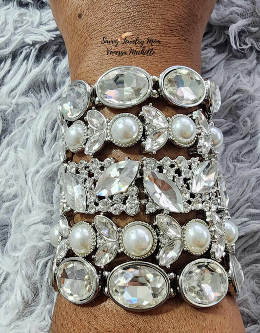 Savvy Wrist Swag #63 (White Gems/Pearl, 5 piece bracelet set)