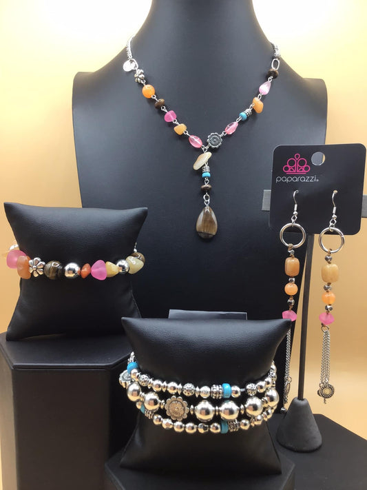 Simply Santa Fe- Complete Trend Blend (November 2023 Fashion Fix)