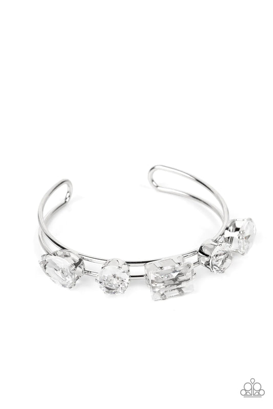 Uniquely Untapped - White Gem Bracelet