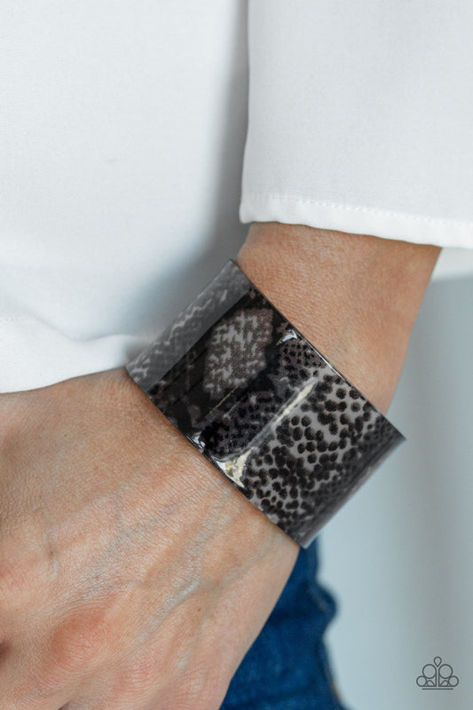 Vogue Revamp - Black cuff bracelet