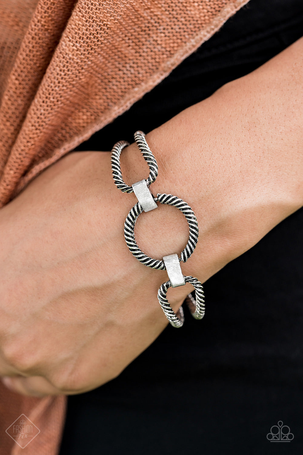 Desert Cat - Silver bracelet