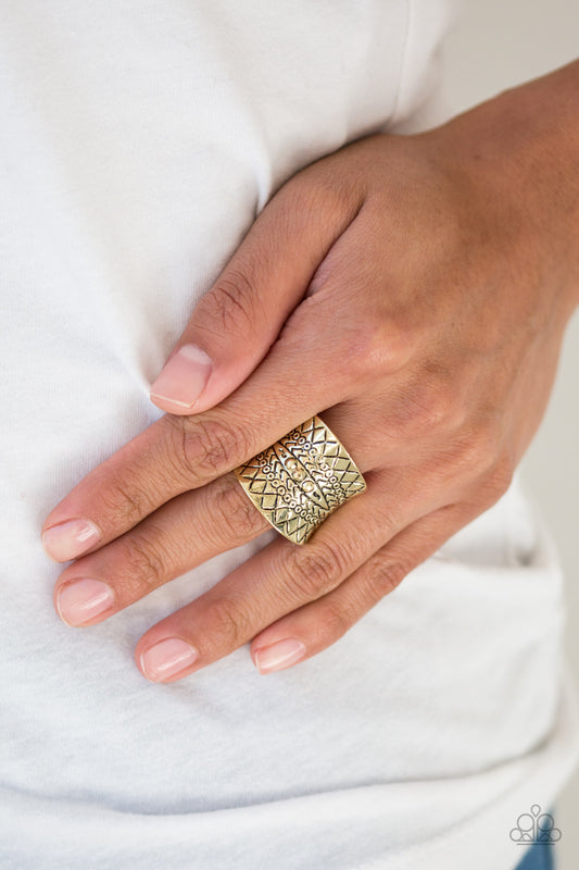 Villa Vibe - Brass ring