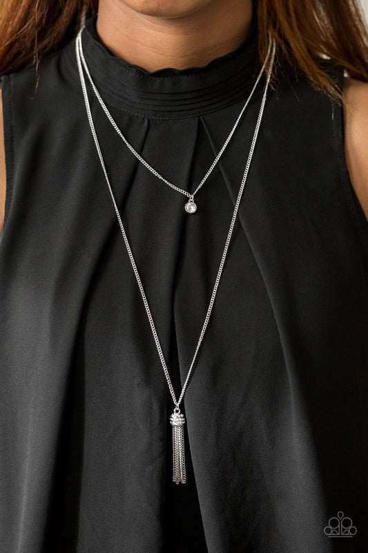 Minimal Millennial - White rhinestones necklace