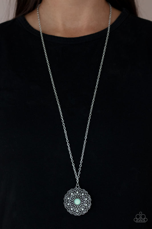 Opal Gardens - Green opalescent beads necklace