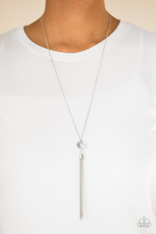Socialite of the Season - Silver necklace