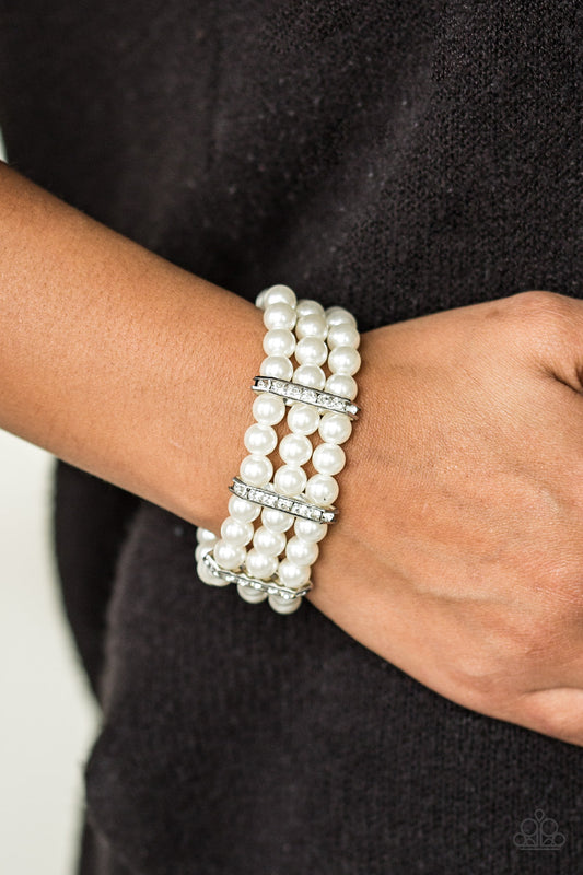 Put On Your GLAM Face - White pearl Bracelet