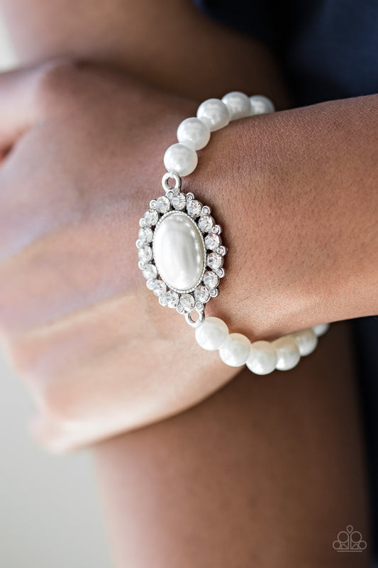 Starry-Eyed Starlet - White bracelet