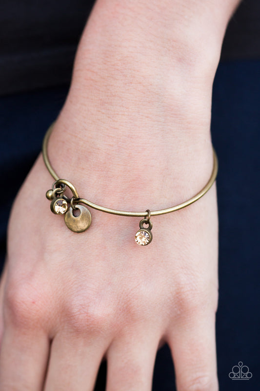 Turn It Upscale - Brass bracelet