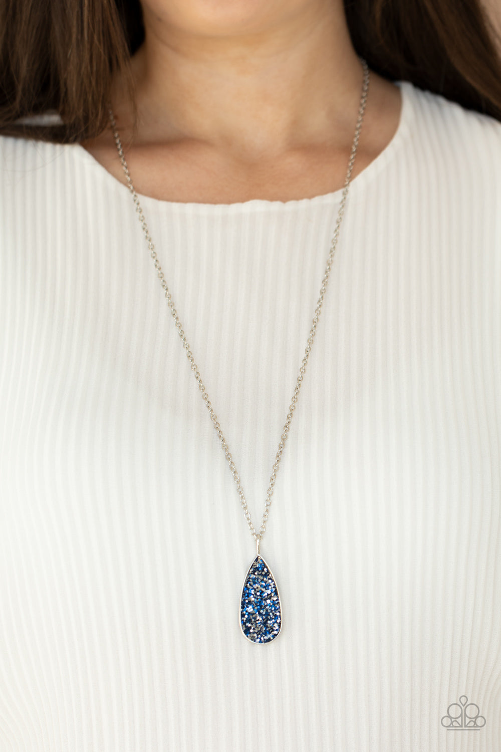 Daily Dose of Sparkle - Blue necklace
