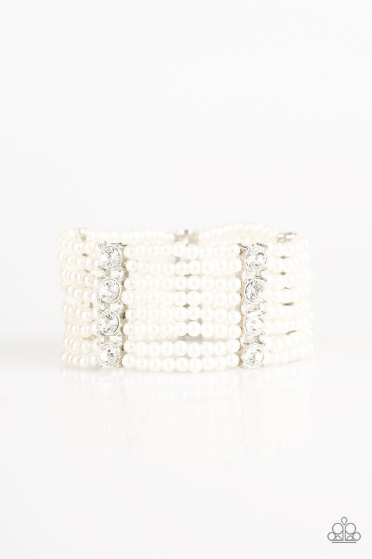 Get In Line - White pearl bracelet