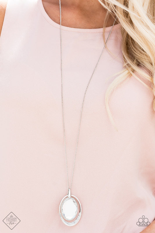 Metro Must-Have - White gem necklace set