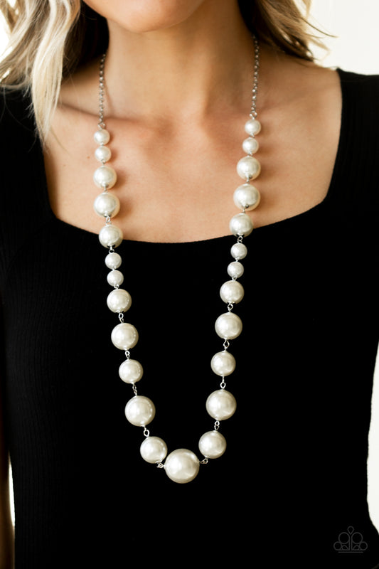Pearl Prodigy - White pearl necklace