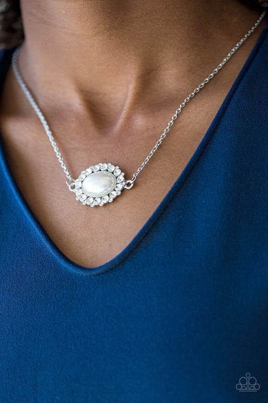 Paparazzi Necklace/Earring Set "Stardom Shine - White"