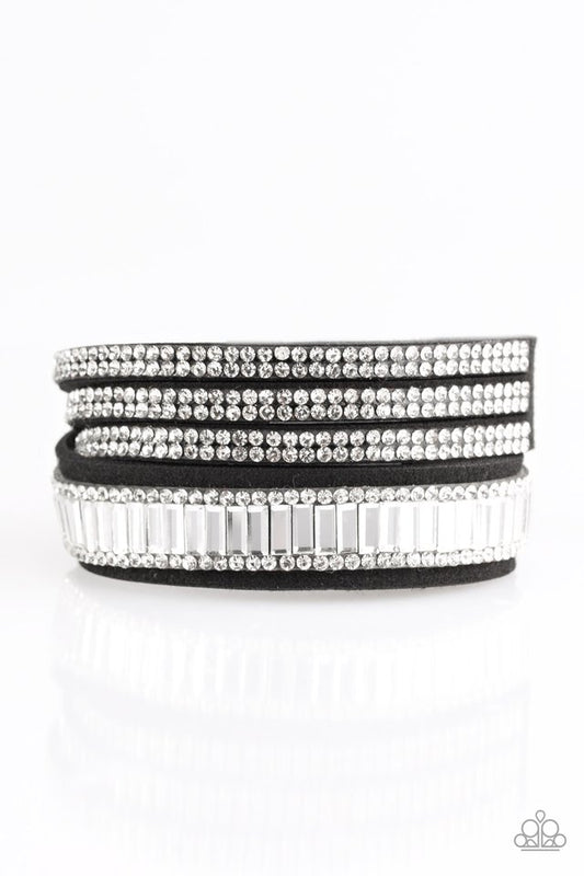 Just In SHOWTIME - Black wrap bracelet