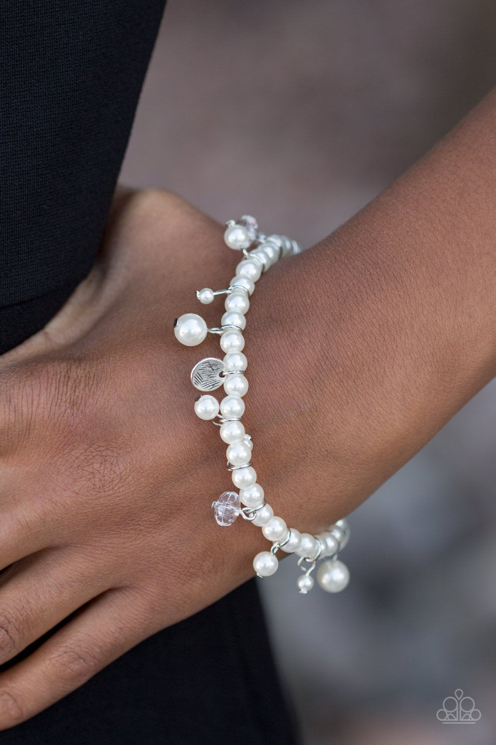 Glamour Trove - White Pearl necklace w/ matching bracelet