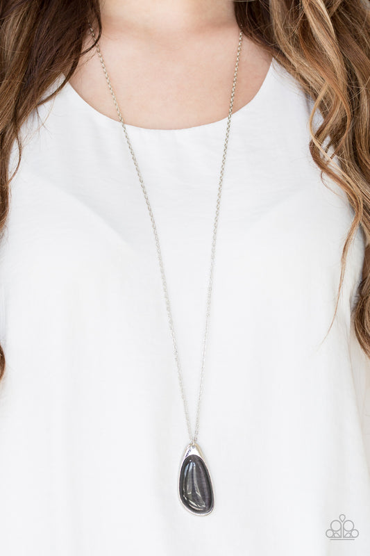 Magically Modern - Silver moonstone necklace