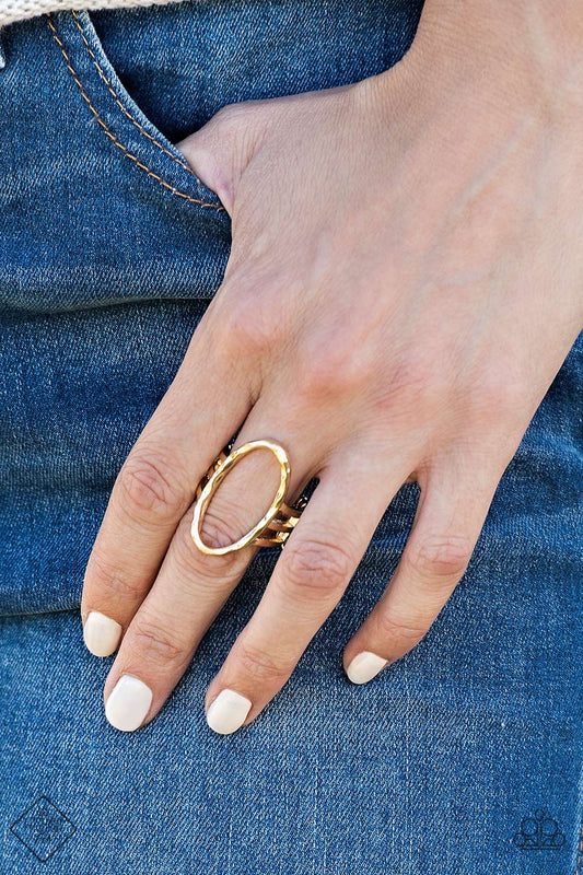 Center Chic - gold ring