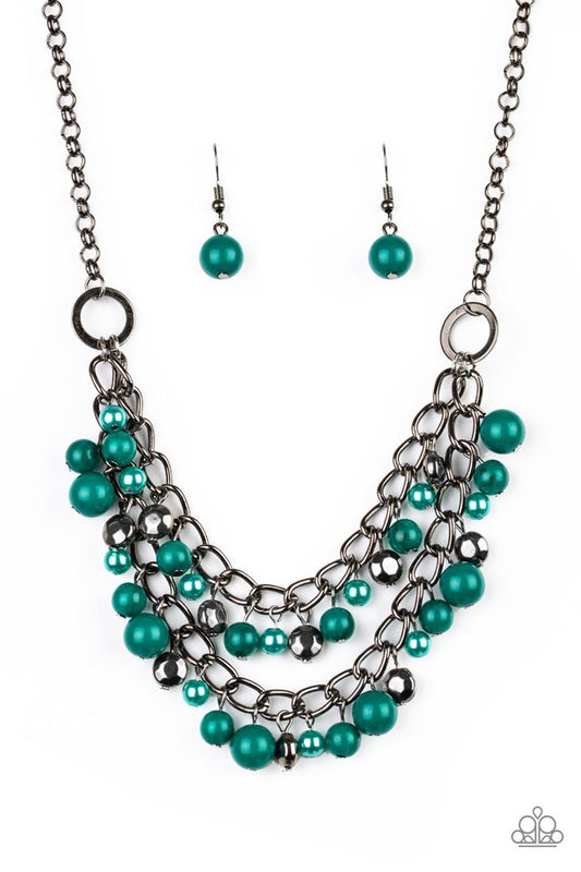Watch Me Now - Green necklace set
