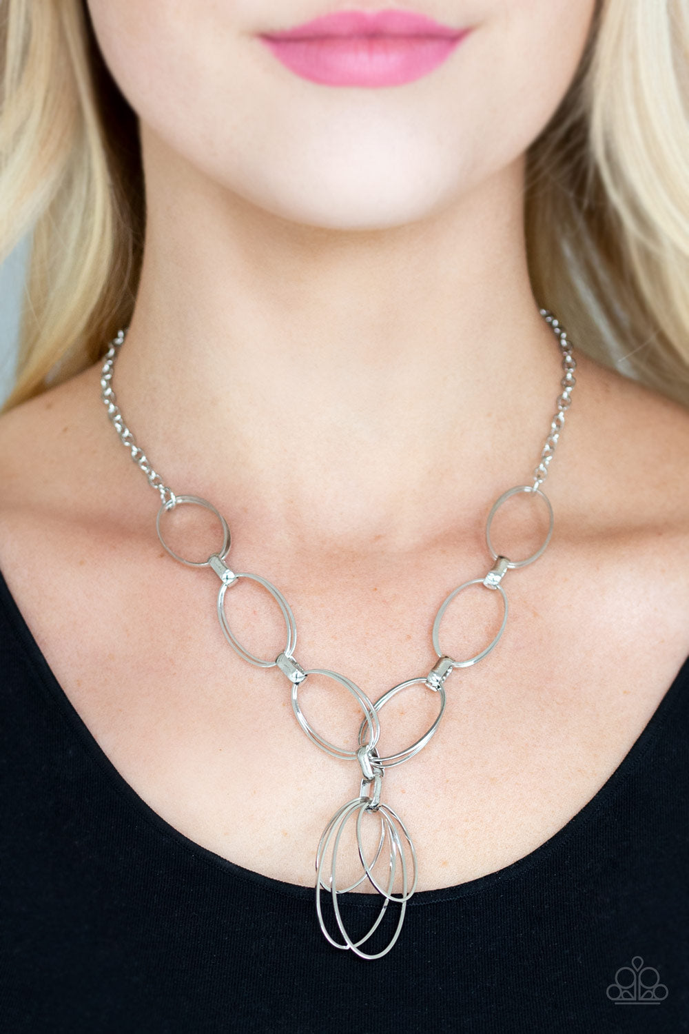 All OVAL Town - Silver necklace set
