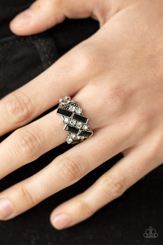 Noble Novelty - Black ring