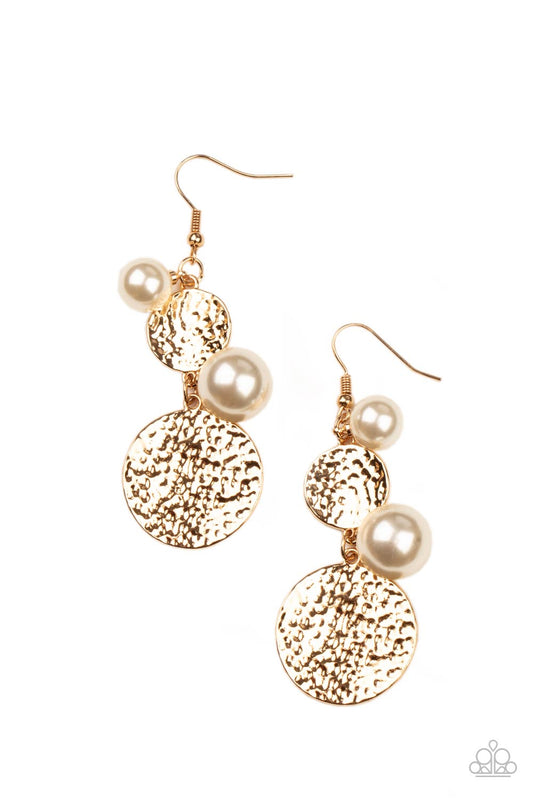 Pearl Dive - Gold/White pearl earrings