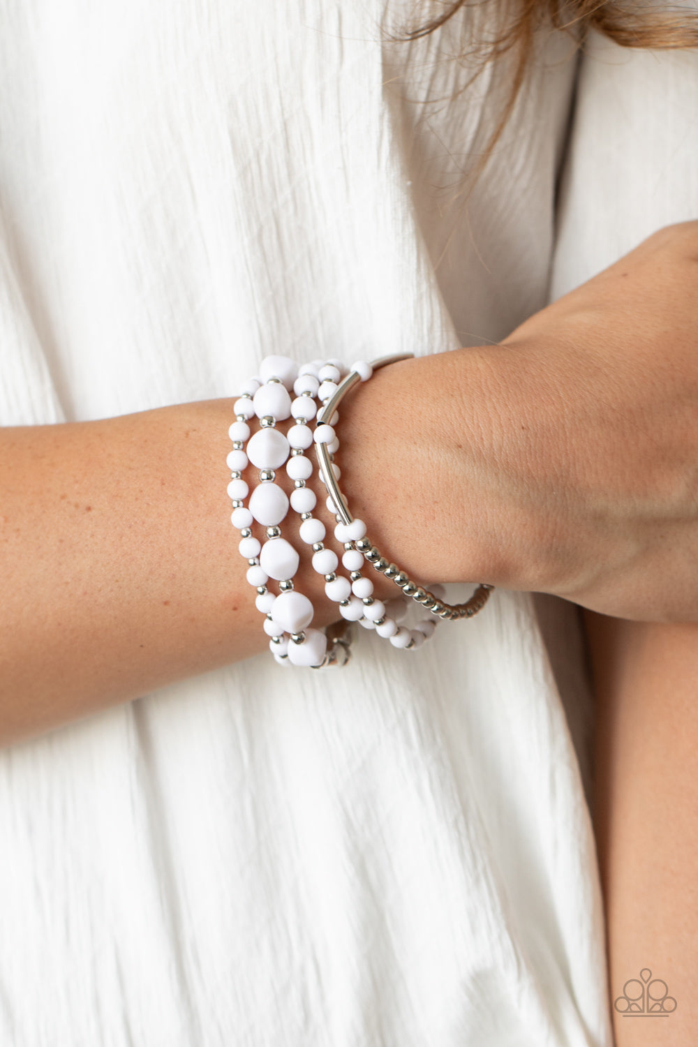Vibrantly Vintage - White bracelet
