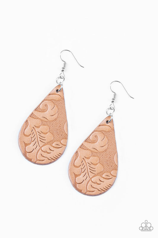Feelin Groovy - Brown leather earrings