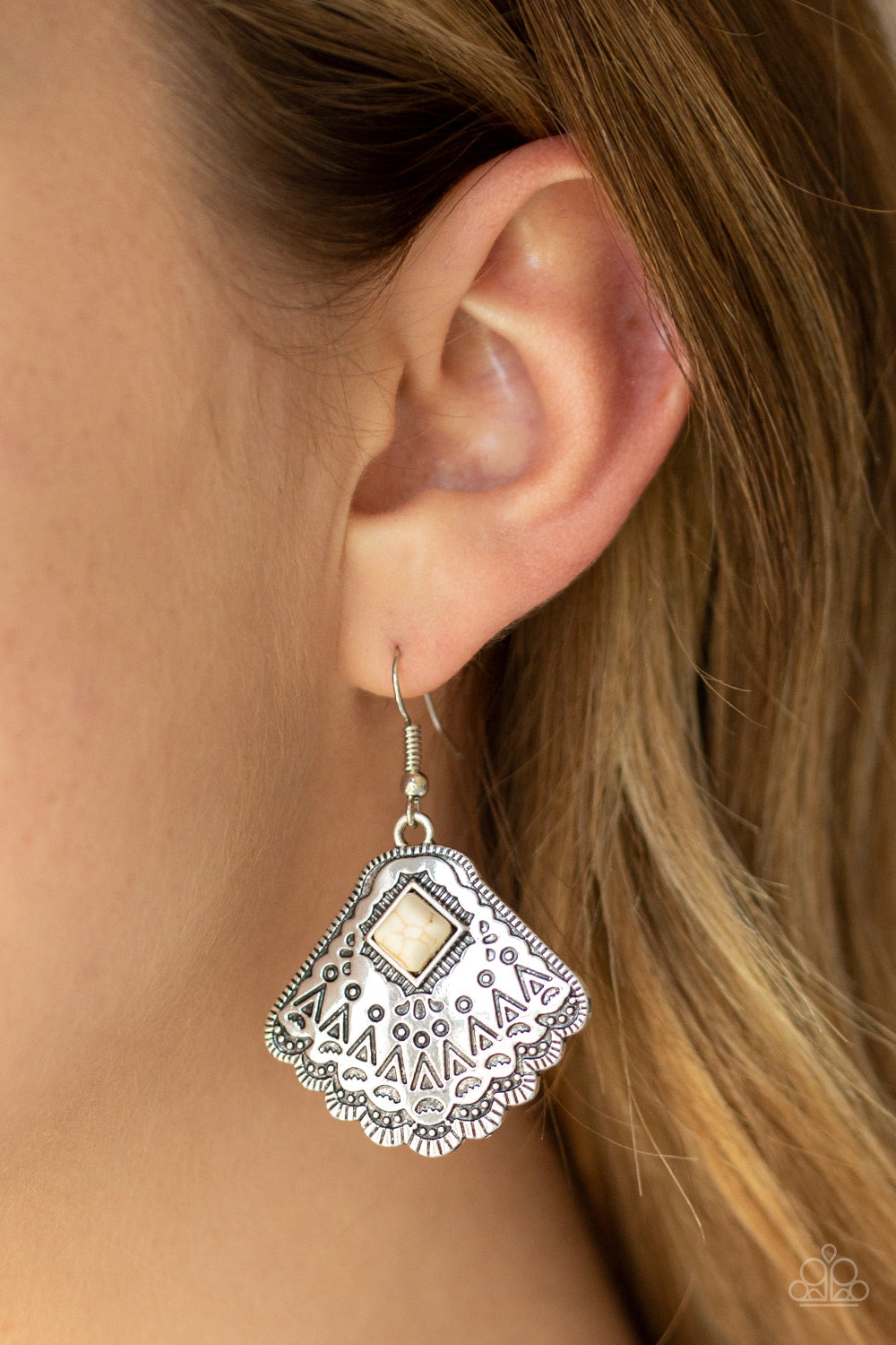 Mountain Mesa - White earrings