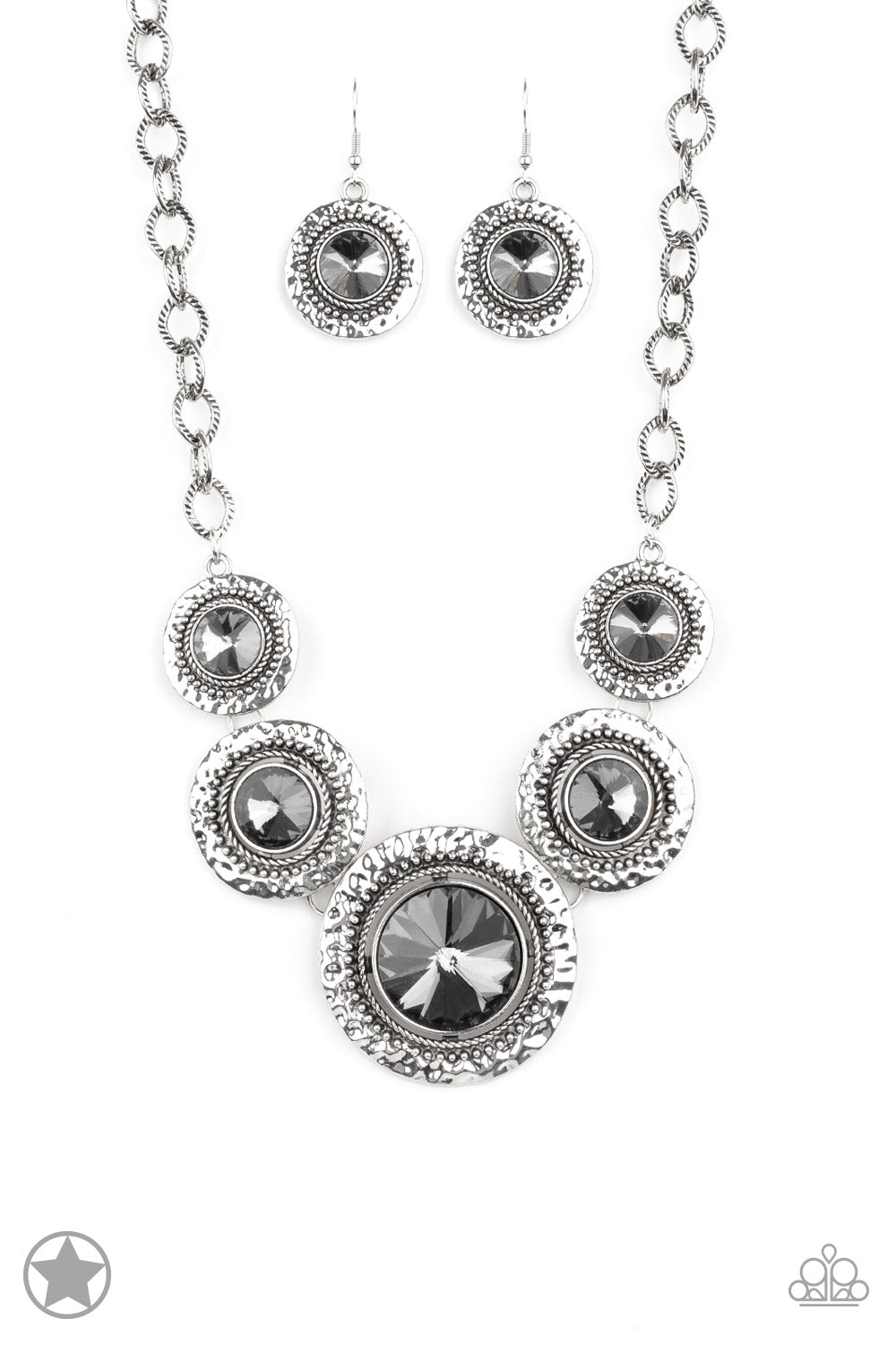 Global Glamour - Silver necklace set