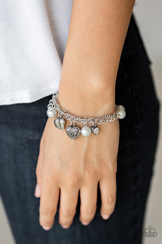 More Amour - Silver pearl bracelet