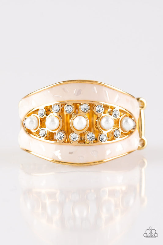 Royal Treasury - Gold ring