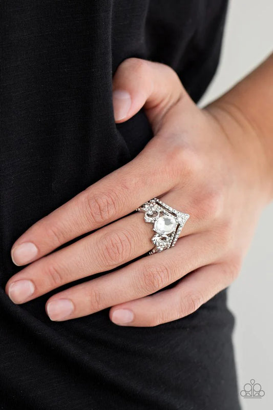 Metro Queen - White Rhinestones Ring