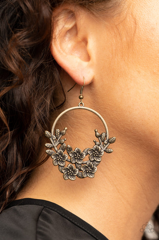 Eden Essence - Brass earrings