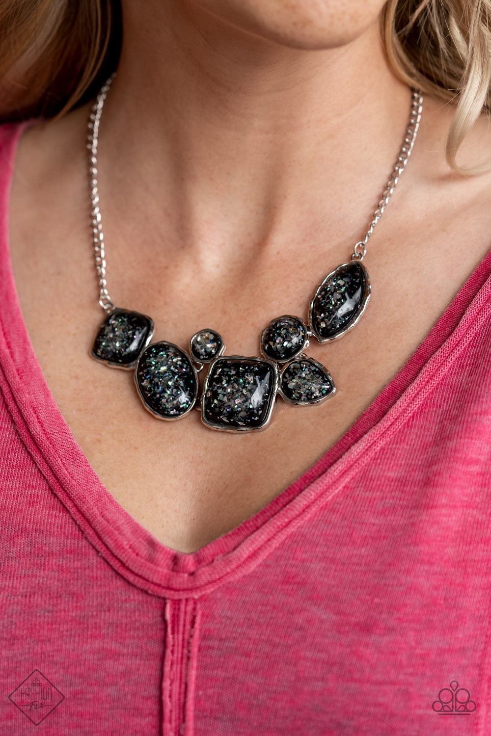 So Jelly - Black iridescent necklace w/ matching bracelet (June 2021 - Fashion Fix)