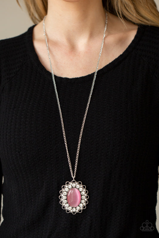 Oh My Medallion - Pink moonstone necklace