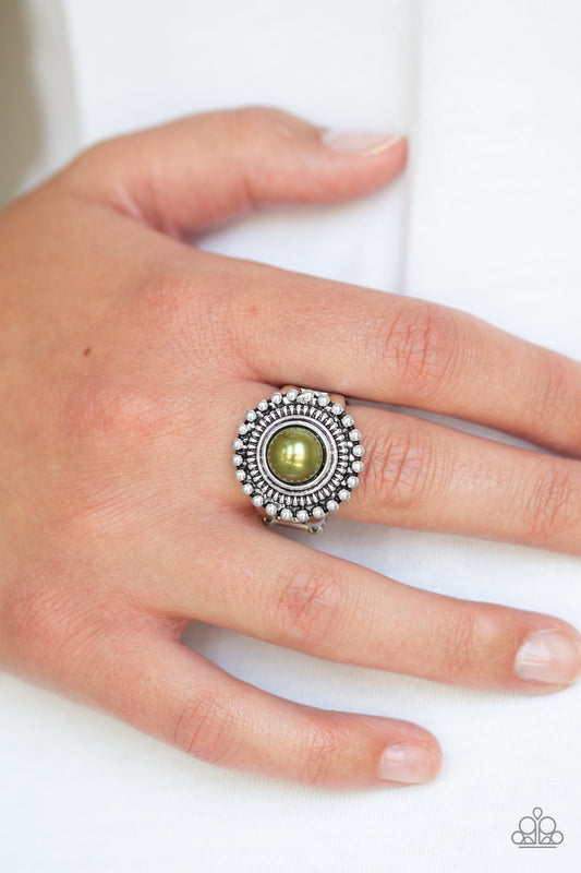 Regal Royal - Green ring