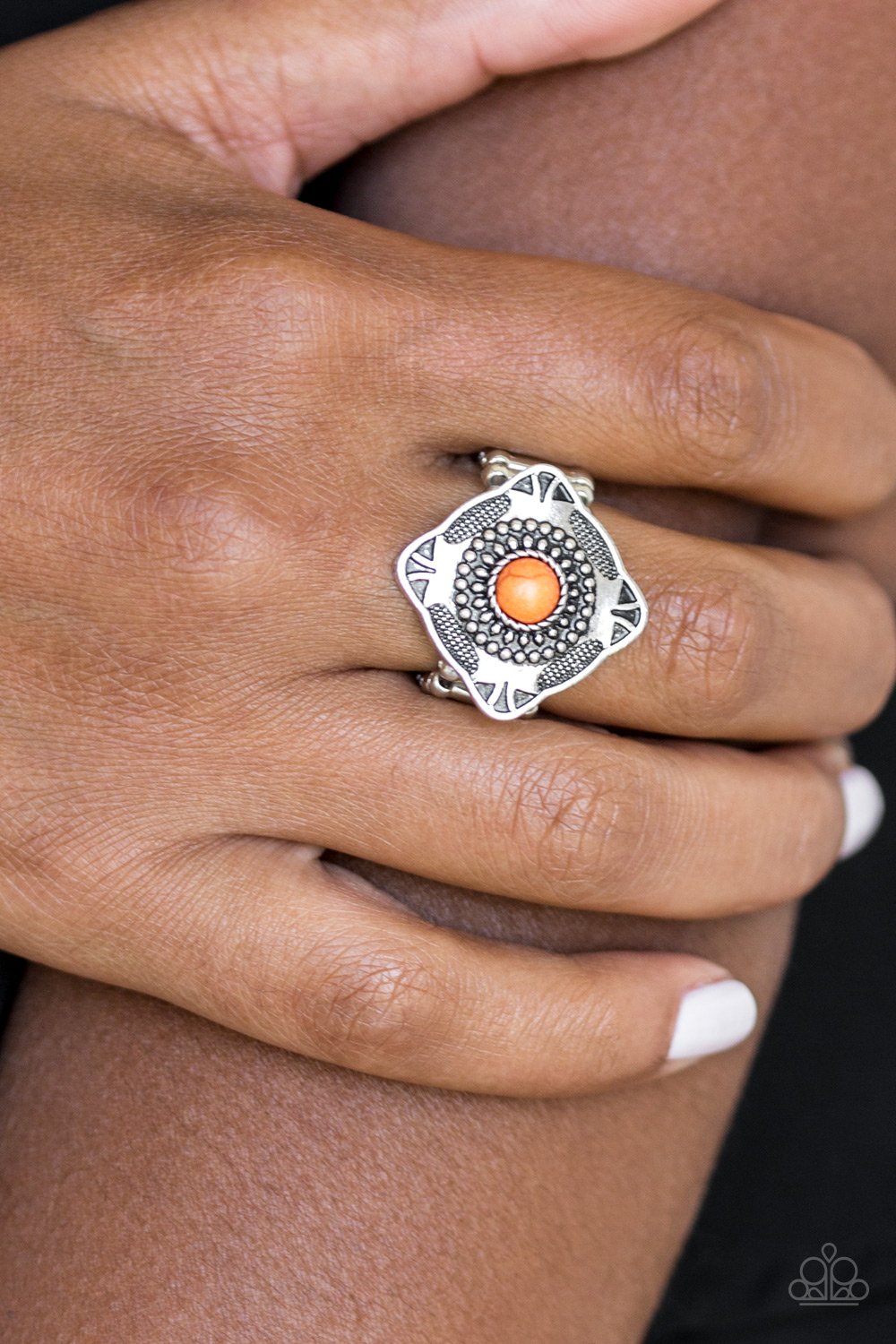 Four Corners Fashion - Orange ring